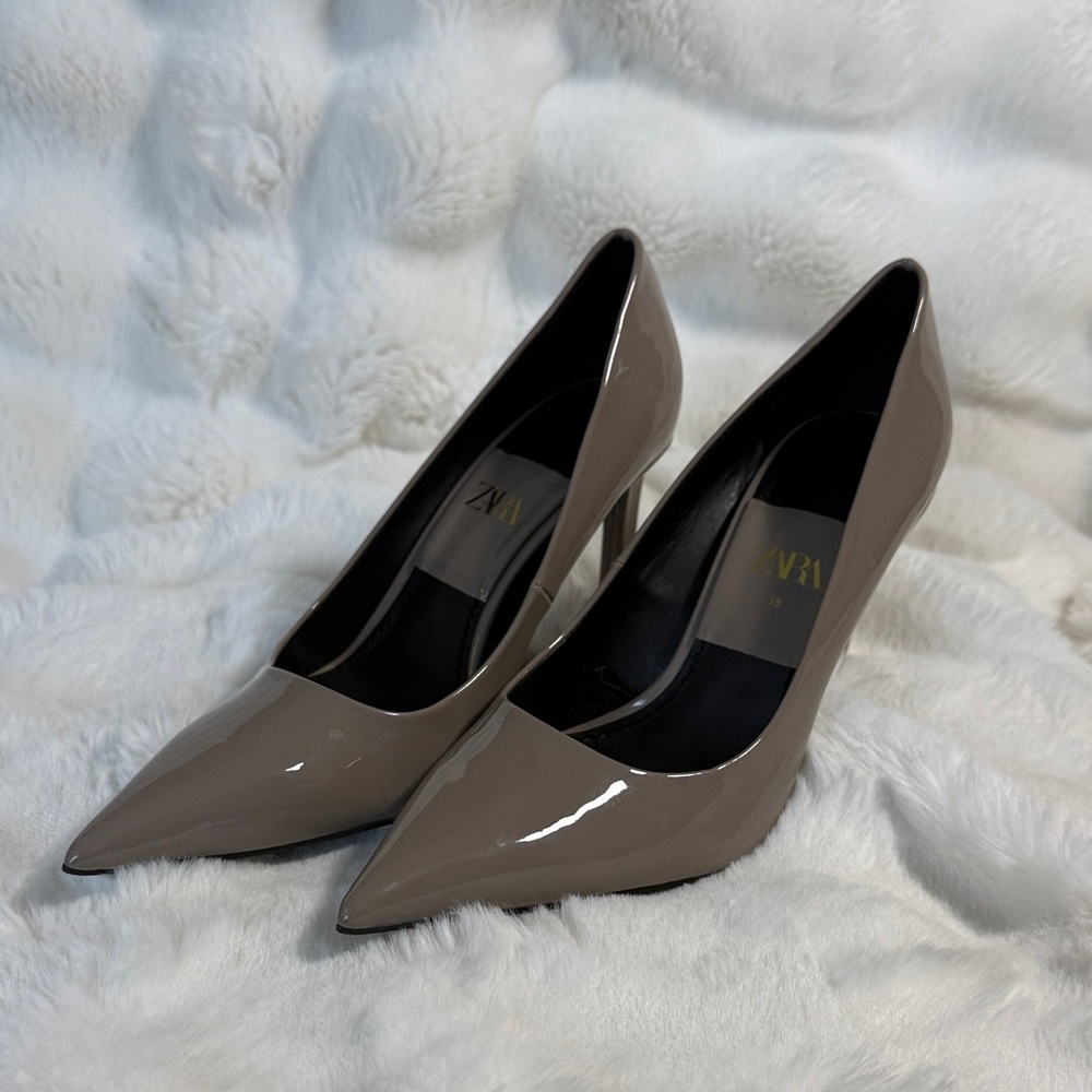 Zara Women's Glossy Taupe Heels